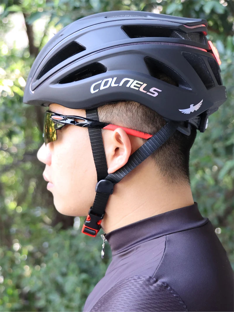 Capacete de bicicleta MTB Ride LED Luzes Capacete de bicicleta de estrada para homens e mulheres Esportes ao ar livre Pro Ciclismo Casco Bicicleta Boné de segurança.